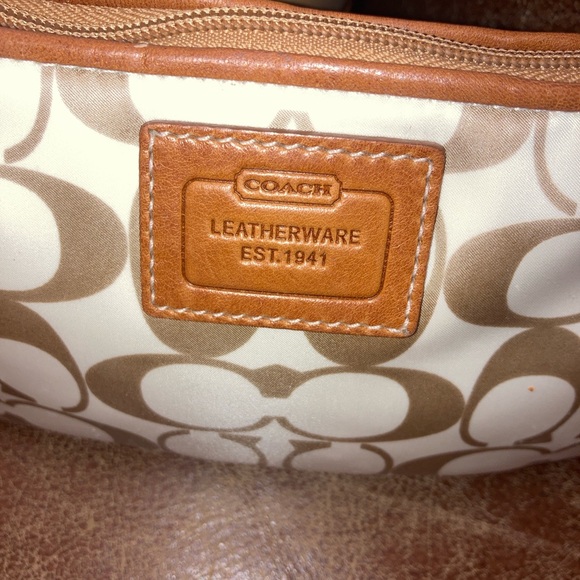 Coach vintage 2005 Hamptons leatherware nylon champagne Tote and Wristlet Set - Picture 3 of 16